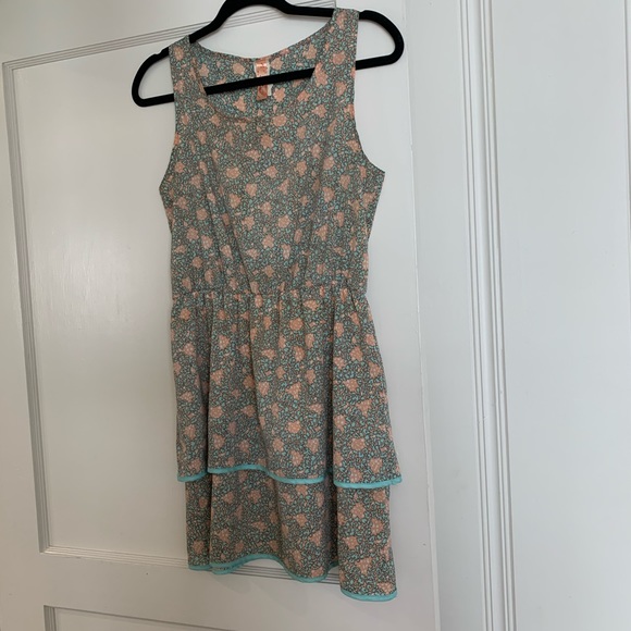 Francesca’s Collection | Prevette Dress - Picture 3 of 4